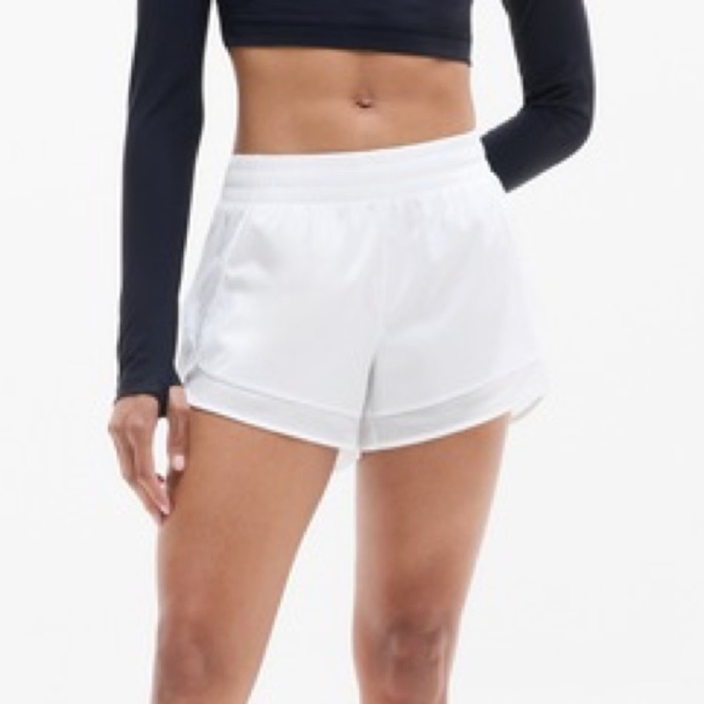 Athleta Mesh Racer Run Mid Rise Shorts 4" White Athletic Running Athletic Gym S
